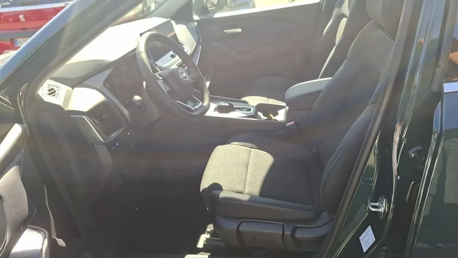 NISSAN Qashqai -
