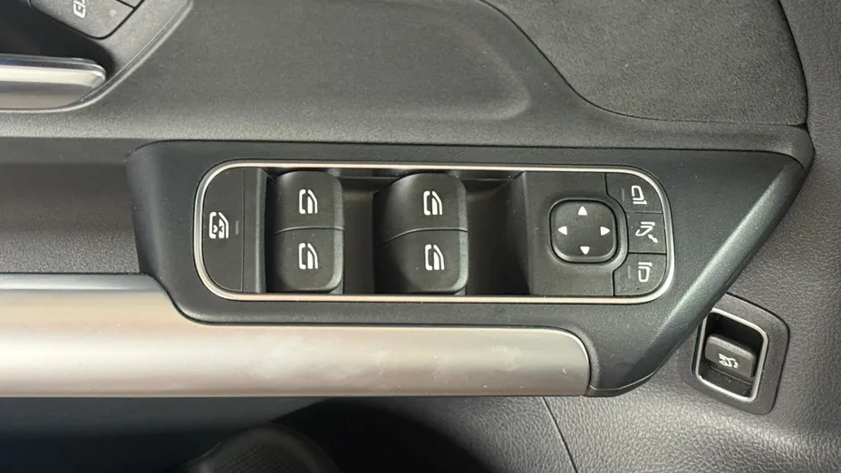 MERCEDES-BENZ GLA GLA 200 mHEV AMG Line 7G-DCT
