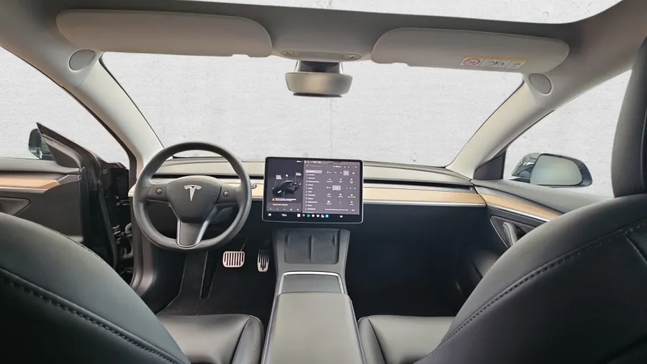 TESLA Model 3 3 Long Range AWD