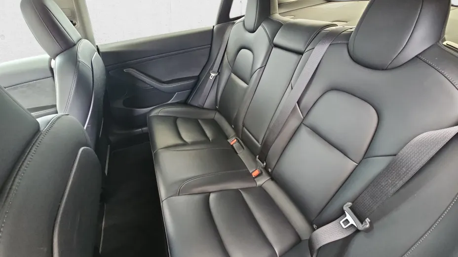 TESLA Model 3 3 Long Range AWD