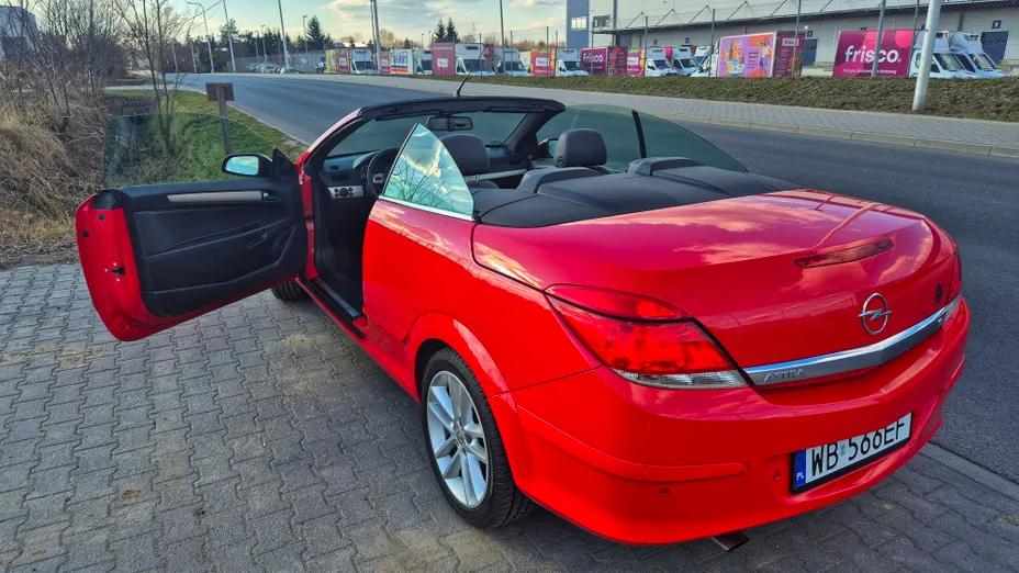 OPEL Astra Astra TwinTop 1.8 Enjoy