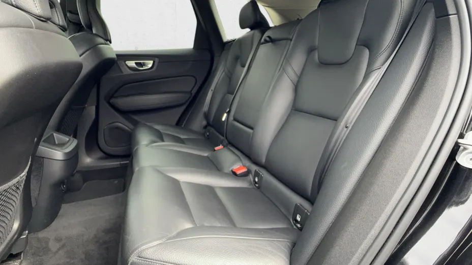 VOLVO XC60 XC60 B4 B Core aut