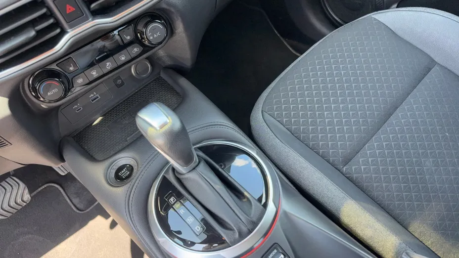 NISSAN Juke Juke 1.0 DIG-T N-Connecta DCT