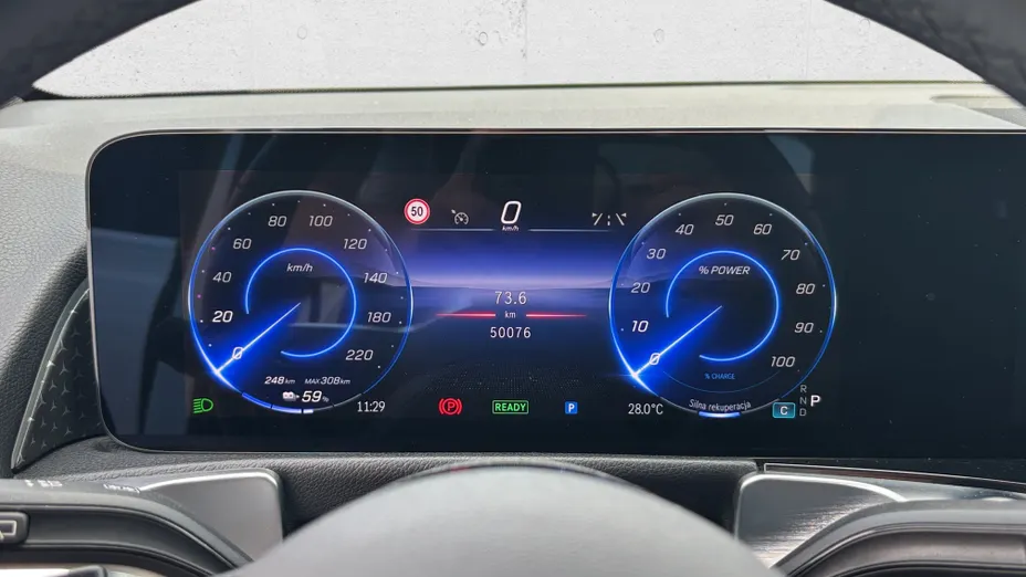 MERCEDES-BENZ EQB EQB 250 70.5kWh Progressive 7os.