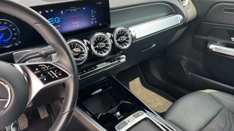 MERCEDES-BENZ EQB EQB 250 70.5kWh Progressive 7os.