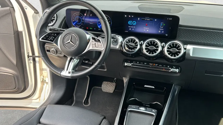 MERCEDES-BENZ EQB EQB 250 70.5kWh Progressive 7os.