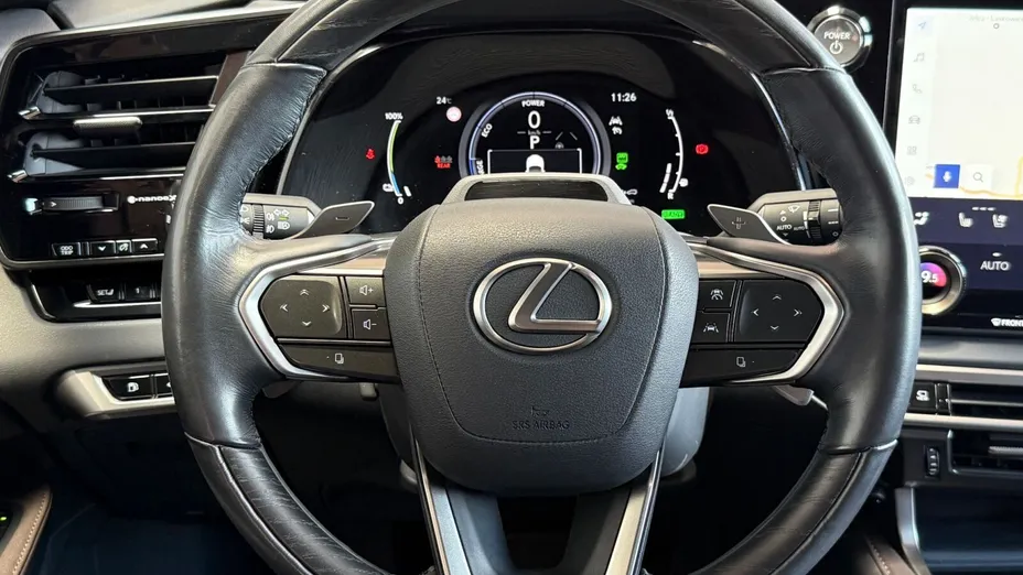 LEXUS RX RX 450h+ Omotenashi