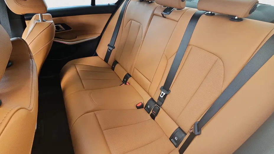 BMW Seria 3 318i aut