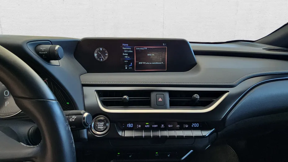 LEXUS UX UX 200 GPF Business 2WD
