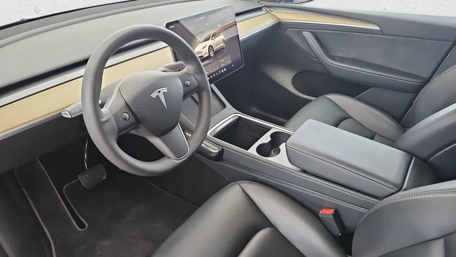 TESLA Model Y Y RWD
