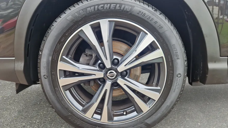 NISSAN Qashqai Qashqai 1.3 DIG-T N-Connecta DCT