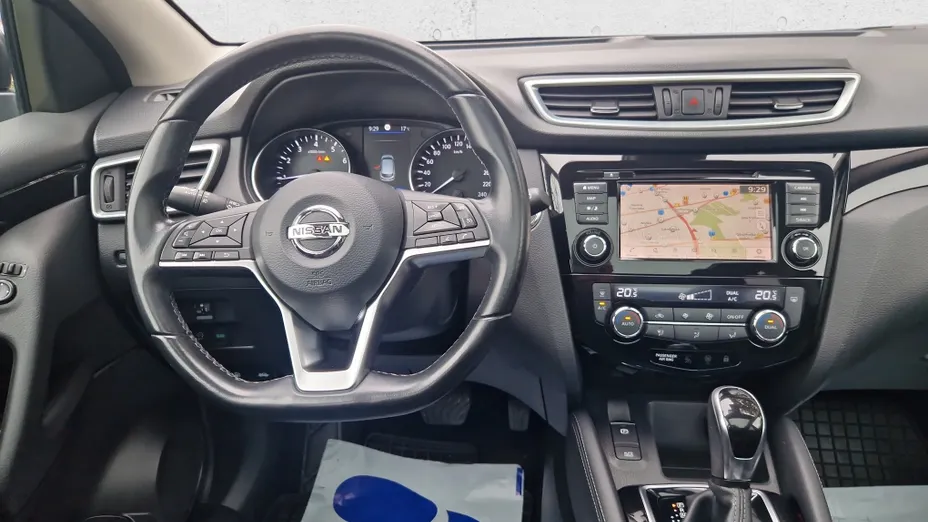NISSAN Qashqai Qashqai 1.3 DIG-T N-Connecta DCT