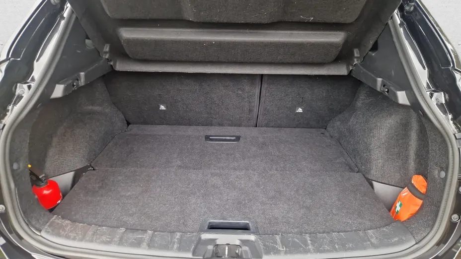 NISSAN Qashqai Qashqai 1.3 DIG-T N-Connecta DCT