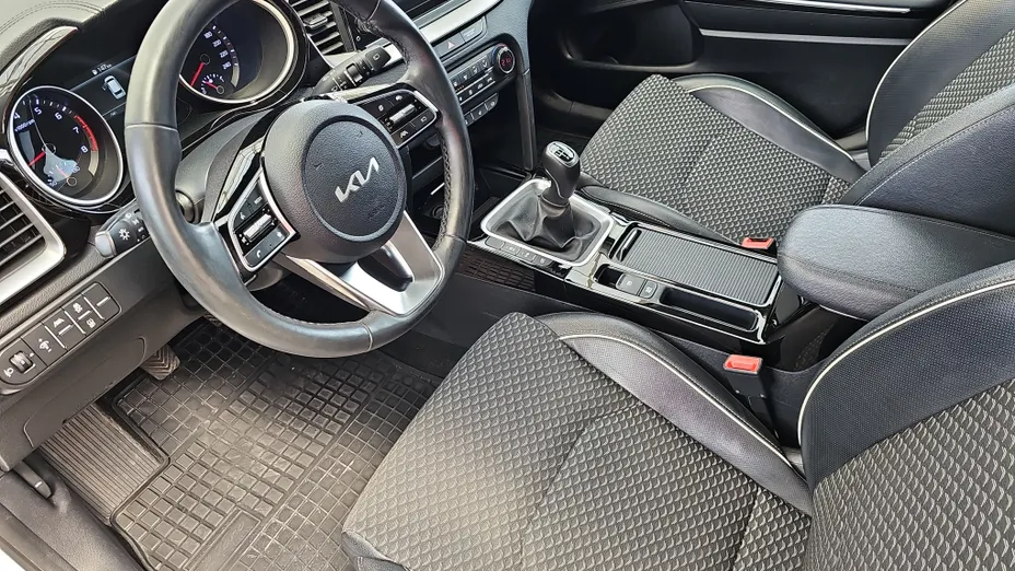 KIA Cee'd Ceed 1.5 T-GDI L