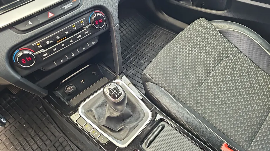 KIA Cee'd Ceed 1.5 T-GDI L