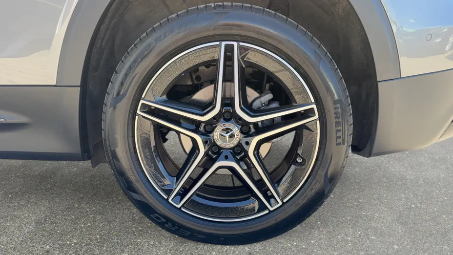 MERCEDES-BENZ GLB GLB 200 d 4-Matic AMG Line 8G-DCT