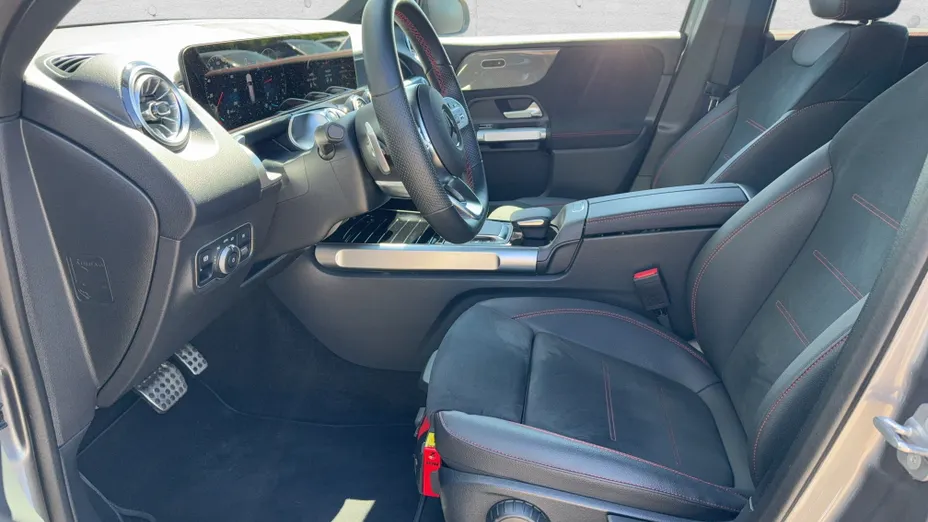 MERCEDES-BENZ GLB GLB 200 d 4-Matic AMG Line 8G-DCT
