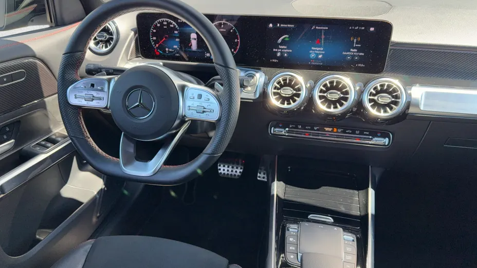 MERCEDES-BENZ GLB GLB 200 d 4-Matic AMG Line 8G-DCT