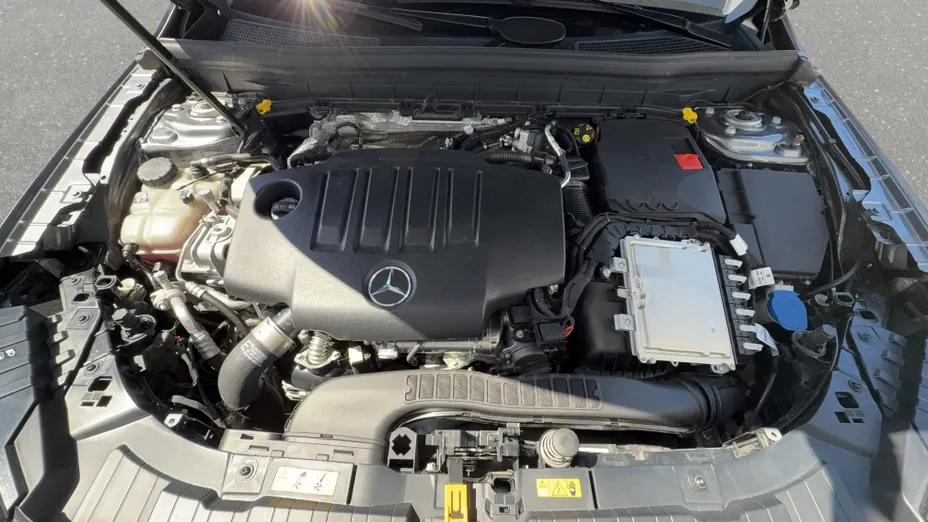 MERCEDES-BENZ GLB GLB 200 d 4-Matic AMG Line 8G-DCT