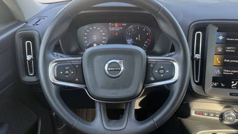 VOLVO XC40 XC40 T3 Momentum Core aut