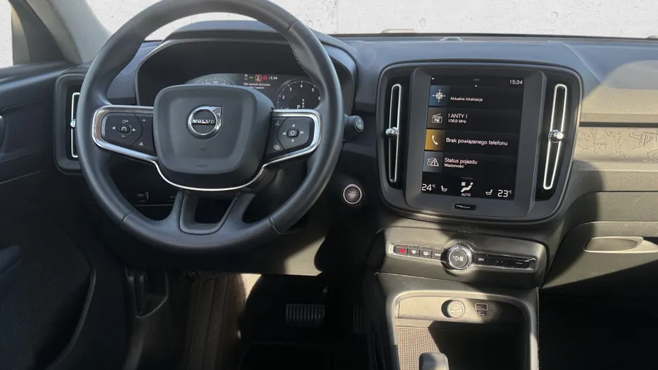 VOLVO XC40 XC40 T3 Momentum Core aut