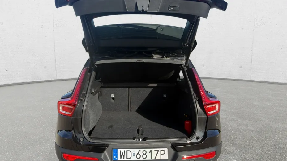 VOLVO XC40 XC40 T3 Momentum Core aut