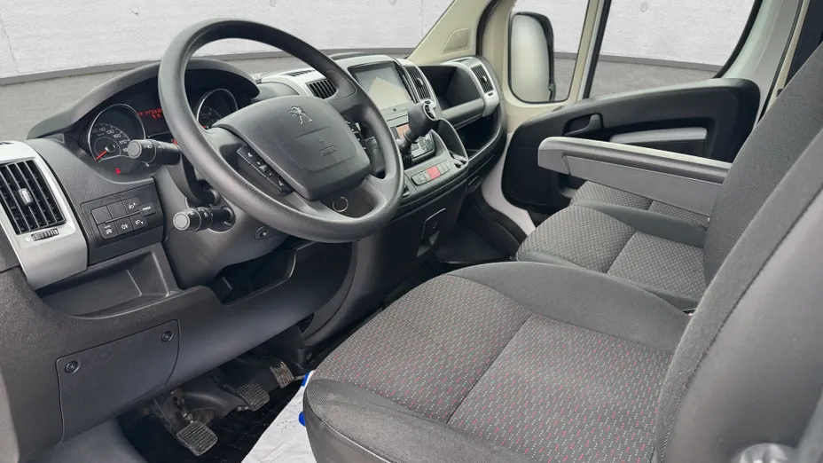 PEUGEOT Boxer Boxer 435 BlueHDi L3H2