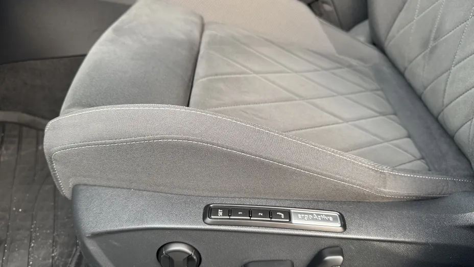VOLKSWAGEN Golf Golf VIII 1.5 eTSI EVO Style DSG