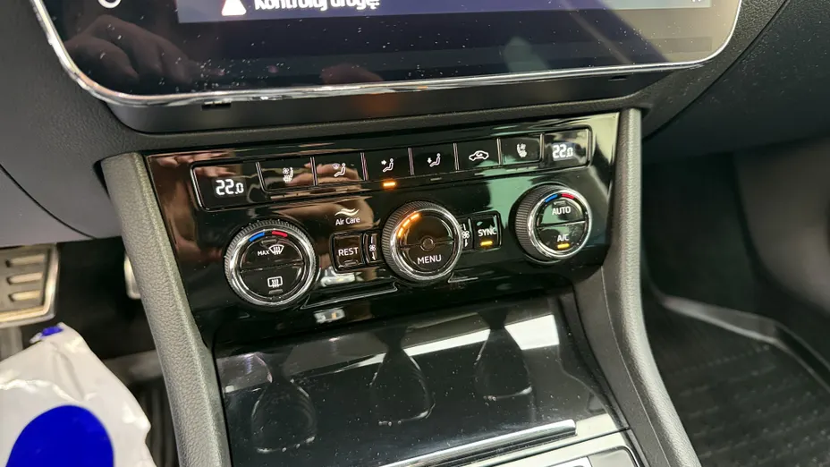 SKODA Superb Superb 2.0 TSI L&K DSG