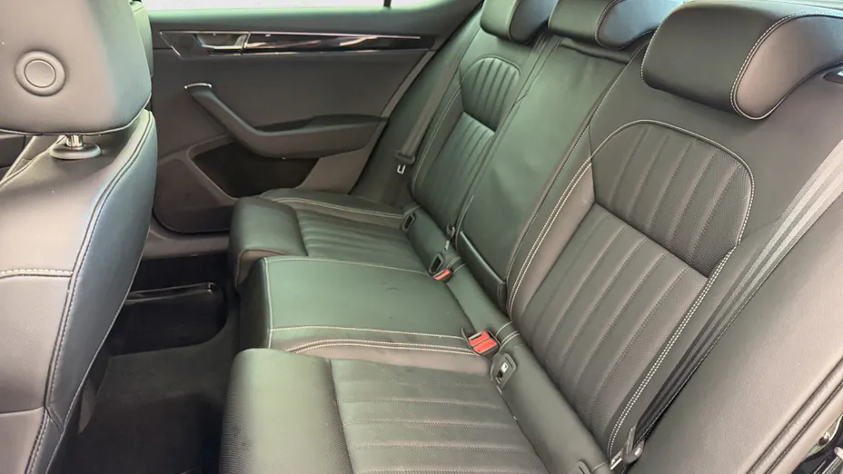 SKODA Superb Superb 2.0 TSI L&K DSG