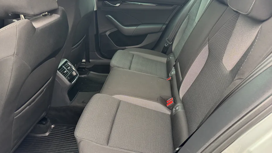 SKODA Octavia Octavia 1.5 TSI e-Tec Ambition DSG