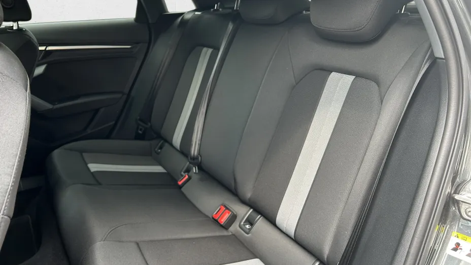 AUDI A3 A3 TFSI mHEV 110 kW S Line S tronic