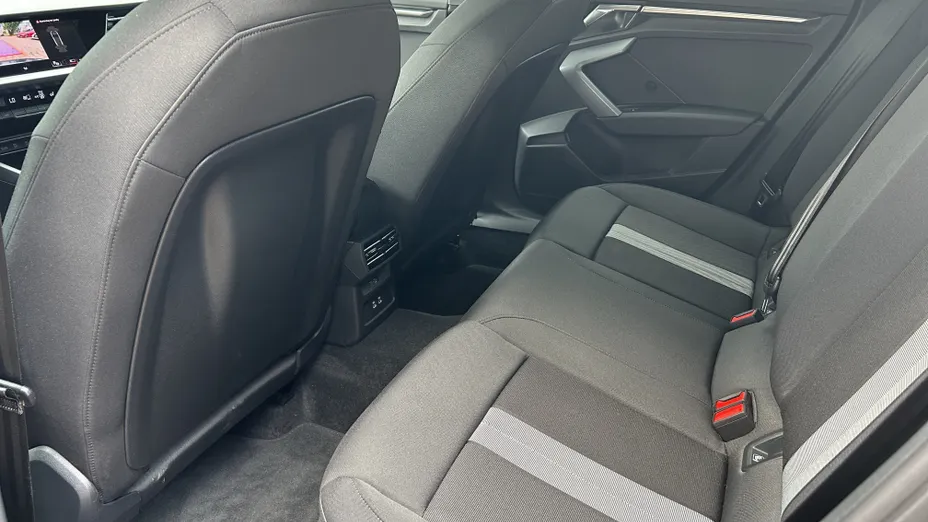 AUDI A3 A3 TFSI mHEV 110 kW S Line S tronic