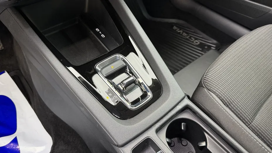 SKODA Octavia Octavia 1.5 TSI e-Tec Ambition DSG