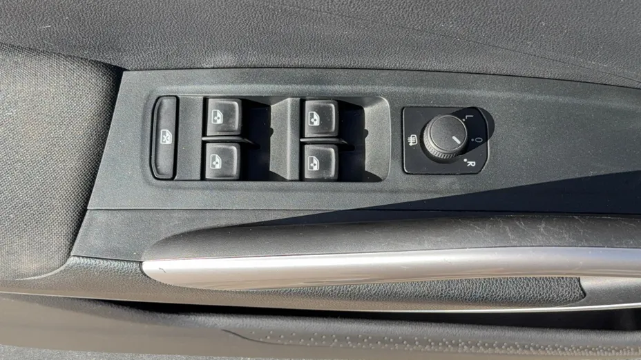 SKODA Fabia Fabia 1.0 TSI Selection DSG