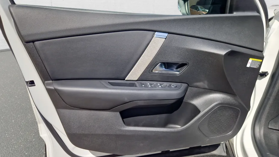 CITROEN C4 X e-C4 X EV136 50kWh Shine