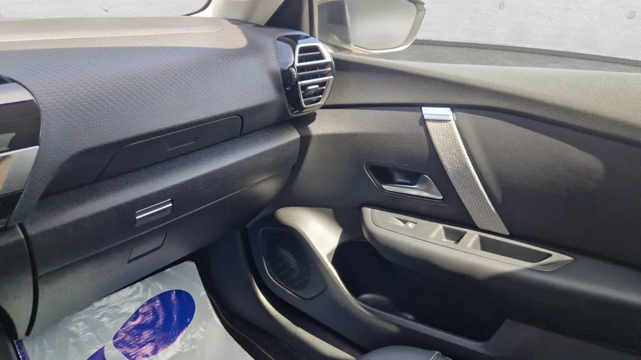 CITROEN C4 X e-C4 X EV136 50kWh Shine