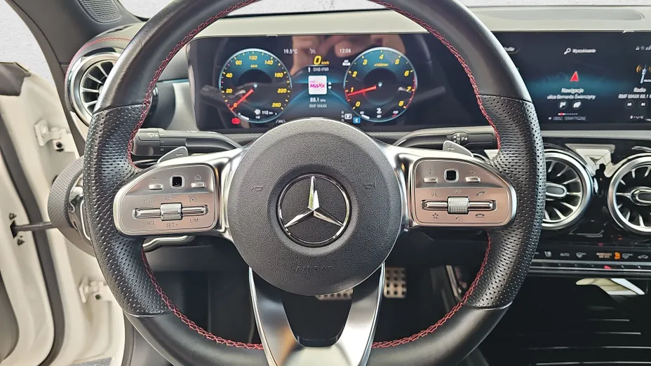 MERCEDES-BENZ CLA CLA 200 AMG Line 7G-DCT