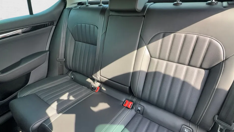 SKODA Superb Superb 2.0 TSI L&K DSG