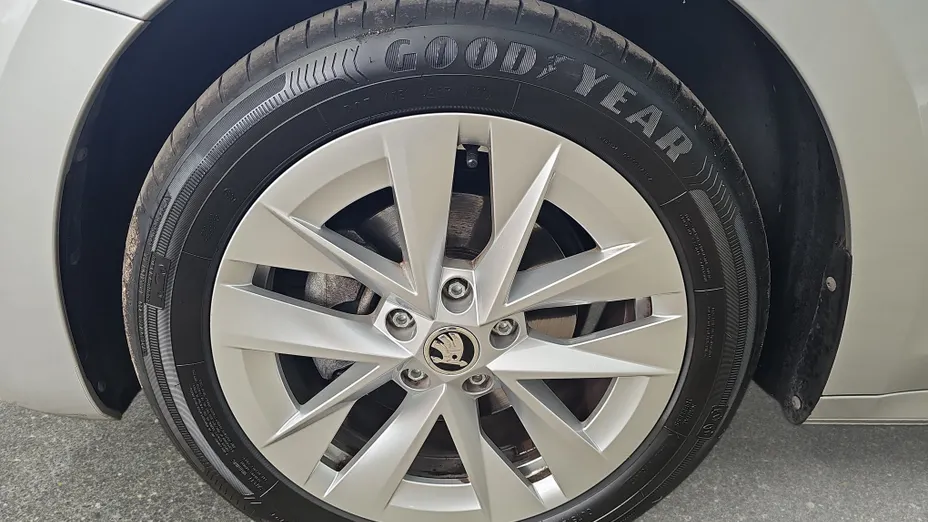 SKODA Octavia Octavia 1.5 TSI e-Tec Ambition DSG