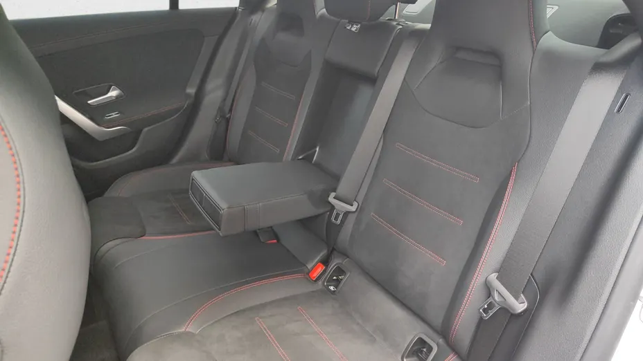 MERCEDES-BENZ CLA CLA 200 mHEV AMG Line 7G-DCT