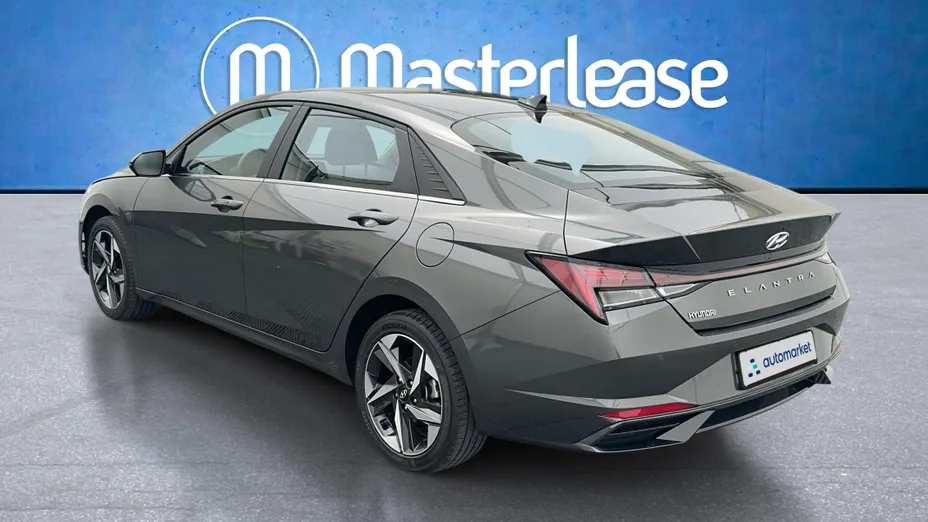 HYUNDAI Elantra Elantra 1.6 Smart CVT