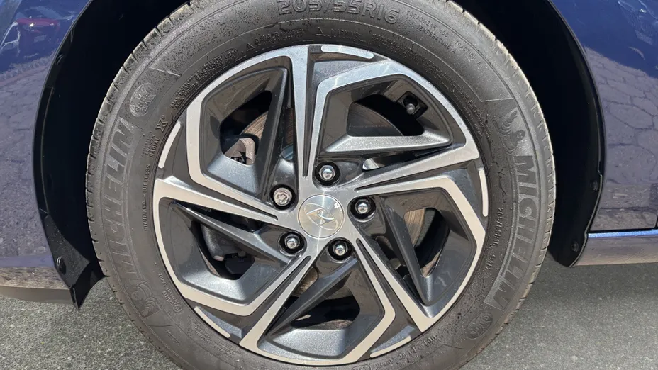 HYUNDAI i30 i30 1.5 T-GDI 48V Comfort