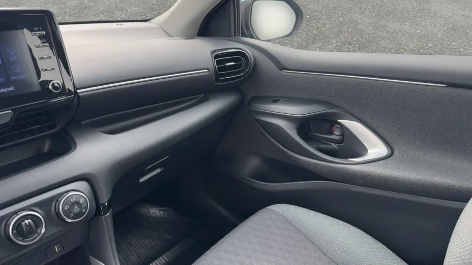 TOYOTA Yaris Yaris 1.5 Comfort