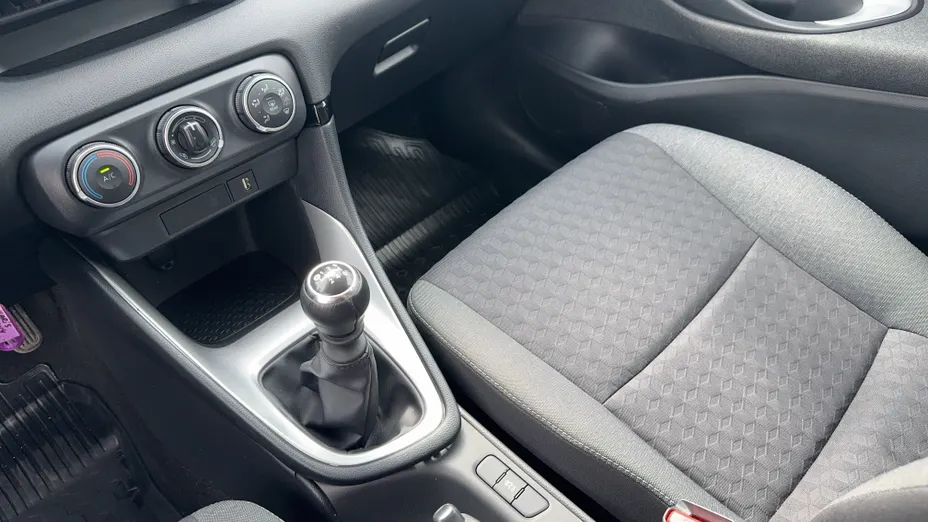 TOYOTA Yaris Yaris 1.5 Comfort