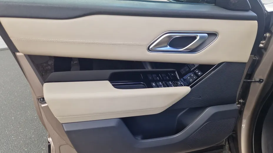 LAND ROVER Range Rover Velar Velar 2.0 P250 R-Dynamic SE