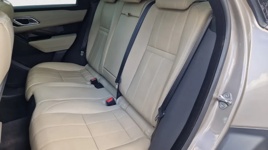 LAND ROVER Range Rover Velar Velar 2.0 P250 R-Dynamic SE