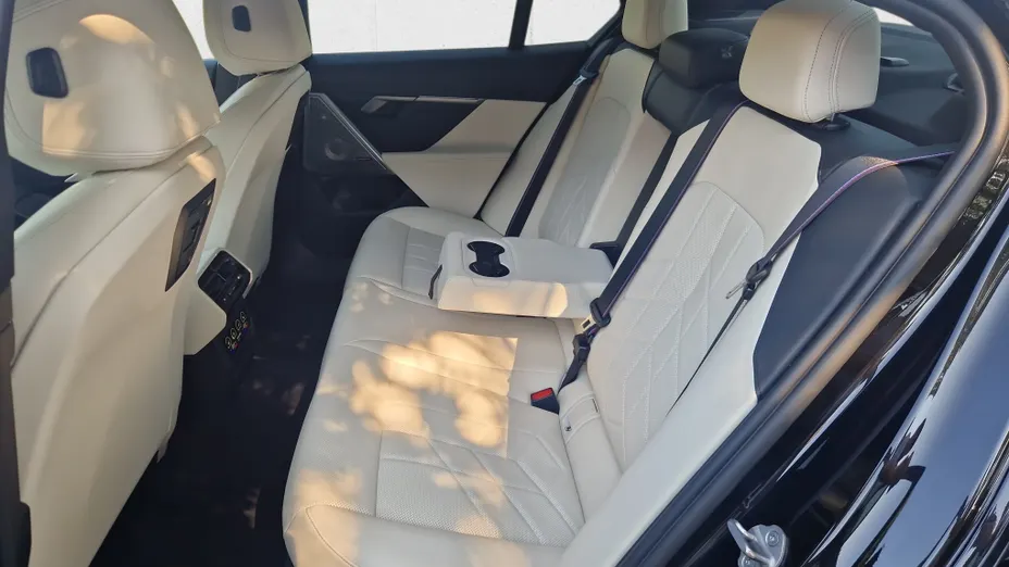 BMW Seria 5 520d mHEV M Sport aut