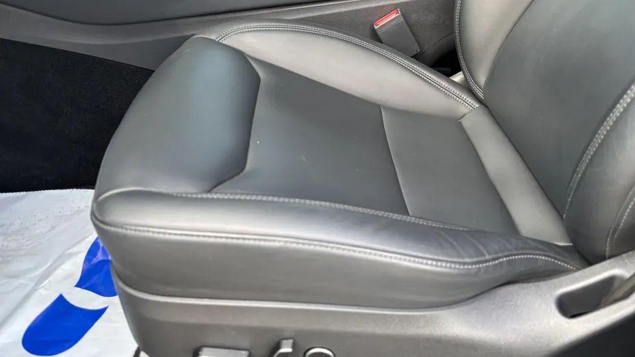 TESLA Model Y Y RWD