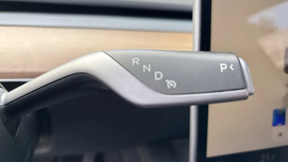 TESLA Model Y Y RWD